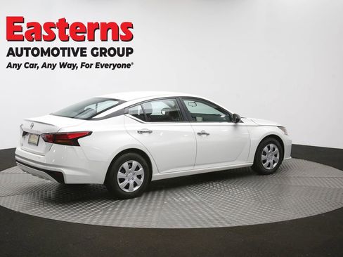 Used 2024 Nissan Altima 2.5 S FWD image 40