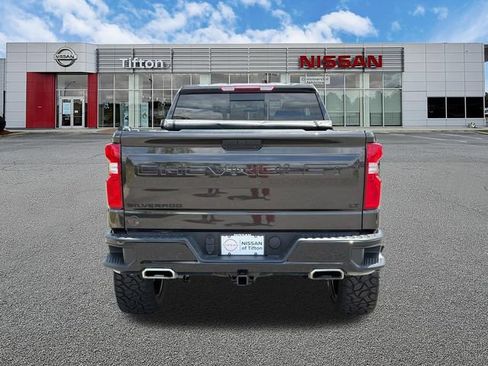Used 2021 Chevrolet Silverado 1500 LT Trail Boss w/ Convenience Package II AWD/4WD image 6