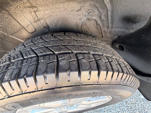 Used 2008 Toyota RAV4 Limited AWD/4WD image 11