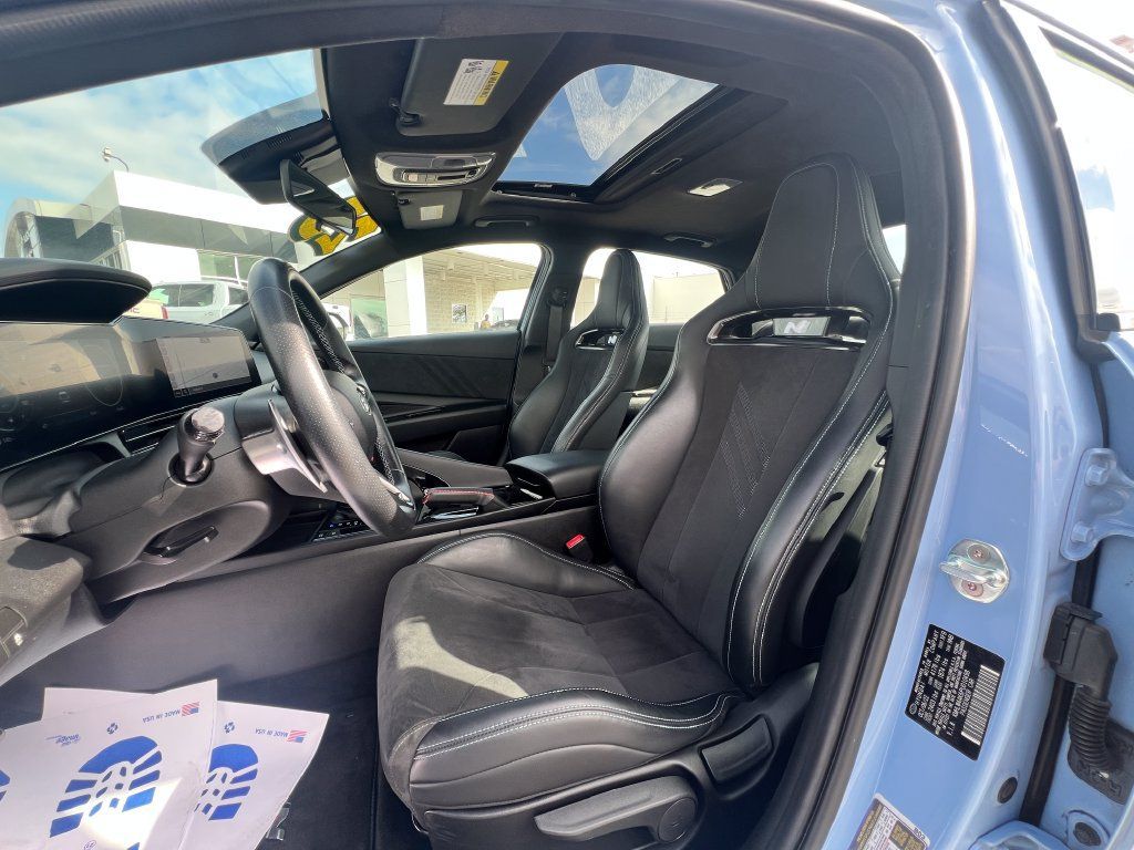 Used 2023 Hyundai Elantra N w/ Preferred Accessory Package FWD image 17