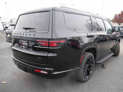 New 2025 Jeep Wagoneer L Series II image 20