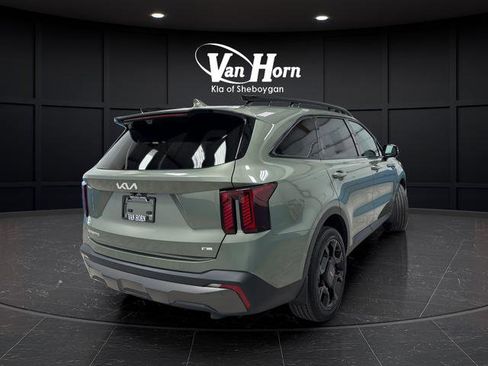 Used 2024 Kia Sorento SX Prestige image 3