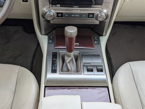 Used 2014 Lexus GX 460 image 12