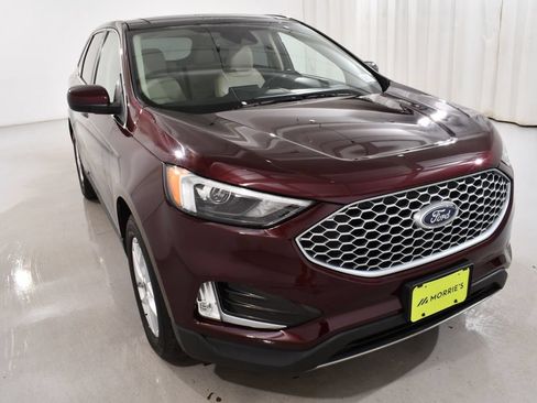 Used 2023 Ford Edge SEL w/ Convenience Package AWD/4WD image 4
