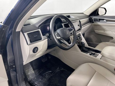 Used 2023 Volkswagen Atlas SE AWD/4WD image 9