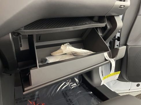 New 2025 Nissan Pathfinder SL image 39