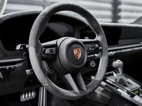 Used 2026 Porsche 911 GT3 w/ Weissach Package RWD image 43