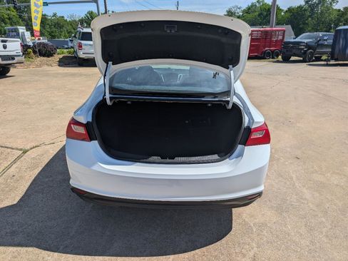 Used 2024 Chevrolet Malibu LS FWD image 12