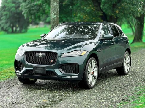 Used 2017 Jaguar F-PACE S AWD/4WD image 14