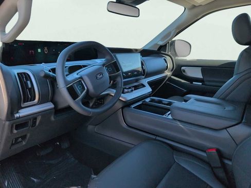 New 2026 Ford Expedition Active RWD image 7