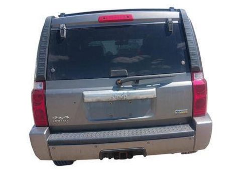 Used 2007 Jeep Commander Limited AWD/4WD image 4