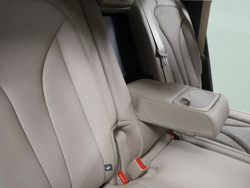 Used 2023 Lincoln Nautilus Reserve image 34