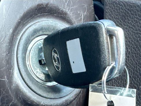 Used 2014 Hyundai Santa Fe Sport w/ Popular Equipment Package 02 image 20