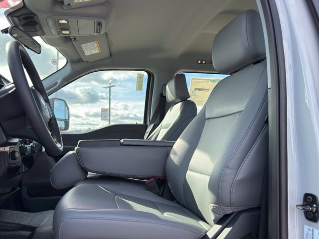 Used 2026 Ford F550 4x4 Crew Cab Super Duty image 15