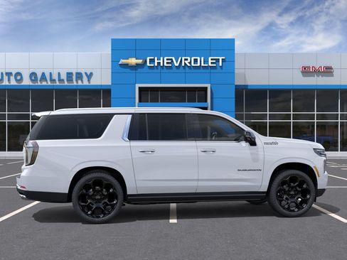 New 2026 Chevrolet Suburban High Country AWD/4WD image 6
