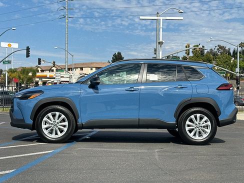 New 2026 Toyota Corolla Cross LE FWD image 2
