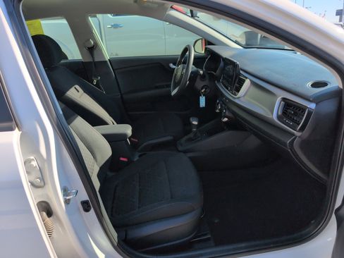 Used 2022 Kia Rio S image 27