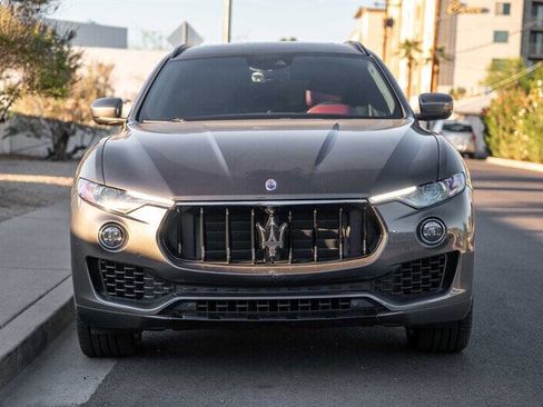 Used 2017 Maserati Levante w/ Sport Package image 8