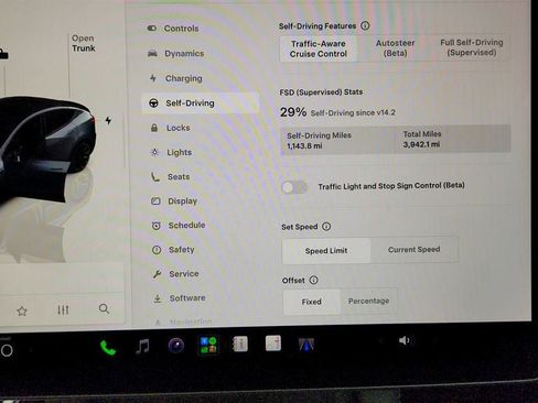 Used 2023 Tesla Model Y Long Range AWD/4WD image 17