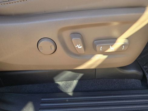 Used 2023 Lexus GX 460 Premium image 29