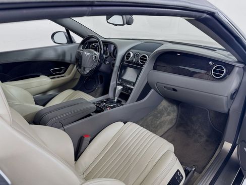 Used 2018 Bentley Continental GT image 2