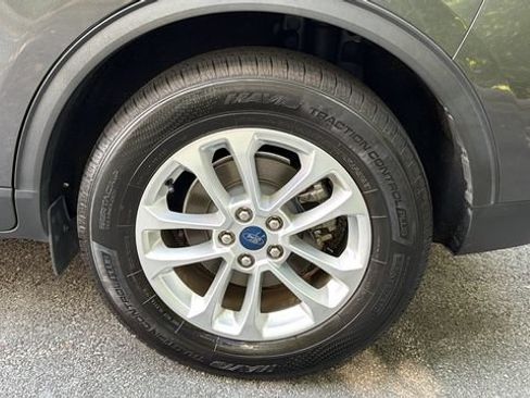 Certified 2020 Ford Escape SE FWD image 19