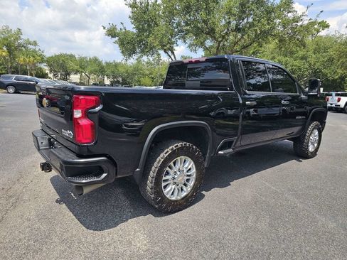 Used 2022 Chevrolet Silverado 2500 High Country w/ Safety Package II AWD/4WD image 4