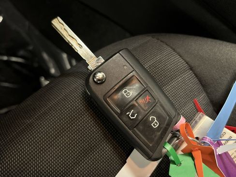 Used 2025 Volkswagen Jetta S image 23