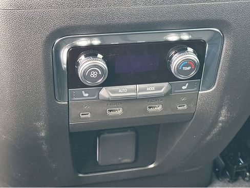 New 2026 GMC Yukon XL AT4 w/ AT4 Premium Plus Package image 27