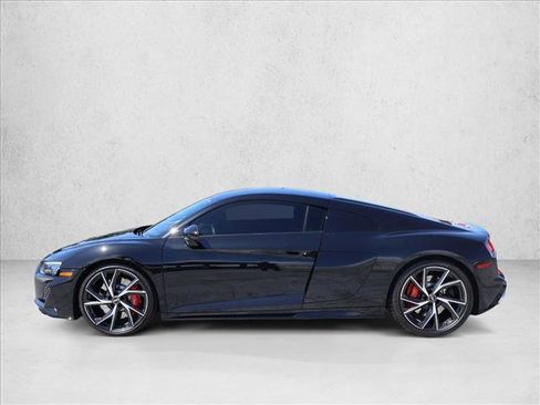 Used 2021 Audi R8 V10 w/ Premium Package RWD image 8