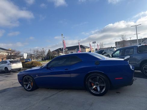 Used 2018 Dodge Challenger SRT Hellcat image 6