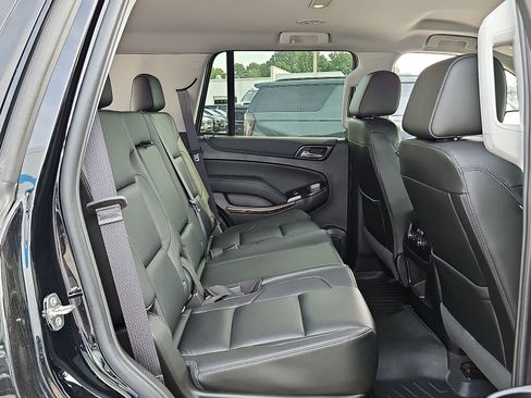 Used 2020 Chevrolet Tahoe LT w/ RST Edition AWD/4WD image 32