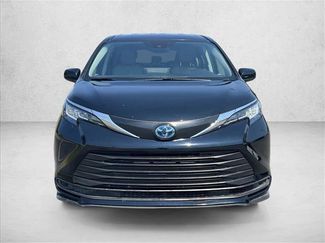 Certified 2023 Toyota Sienna LE FWD video 2