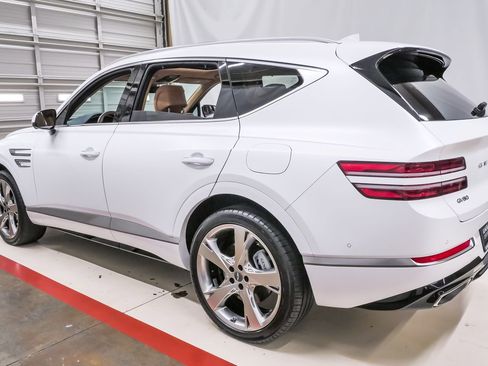 Used 2024 Genesis GV80 3.5T Advanced w/ Prestige Matte Package AWD/4WD image 8