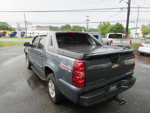 Used 2008 Chevrolet Avalanche LS image 5