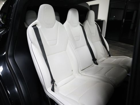 Used 2016 Tesla Model X Performance image 33