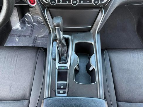 Used 2018 Honda Accord LX image 26