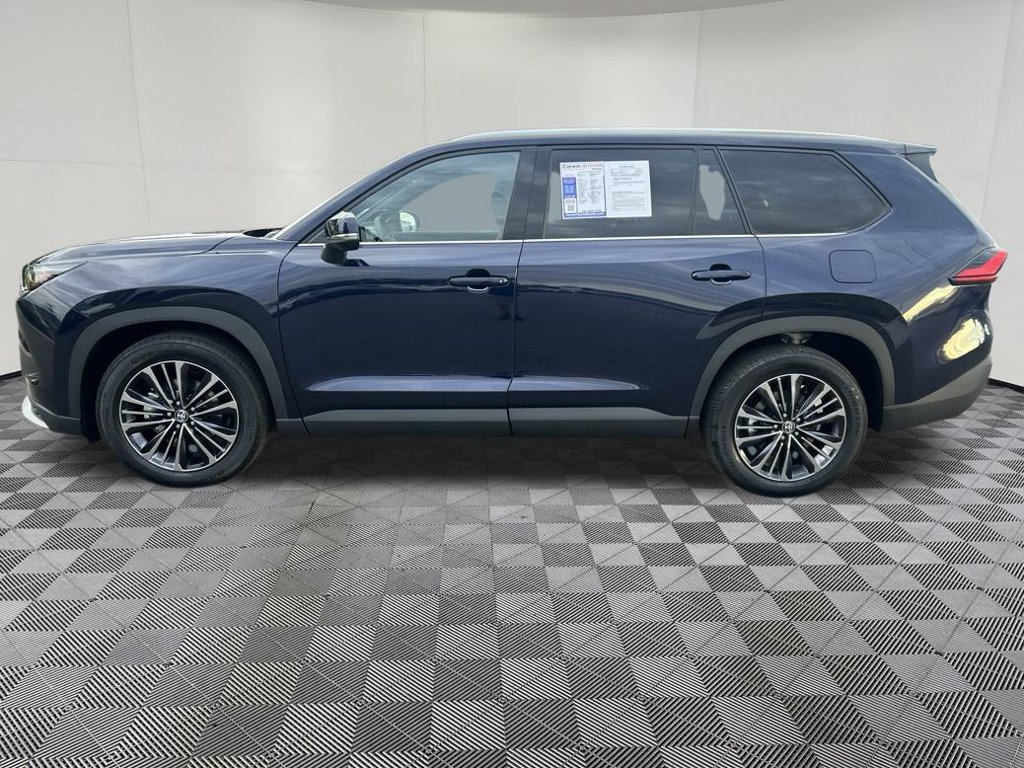 Used 2024 Toyota Grand Highlander AWD Hybrid image 4
