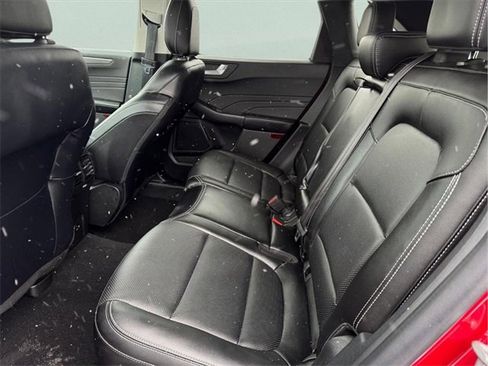 Used 2022 Ford Escape Titanium image 13