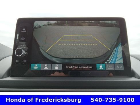 Used 2025 Honda Pilot EX-L image 17