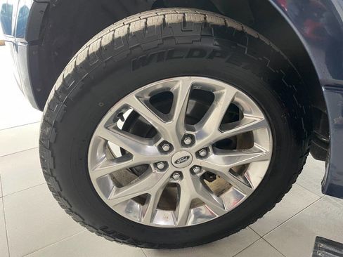 Used 2015 Ford Expedition Limited w/ Equipment Group 301A image 12