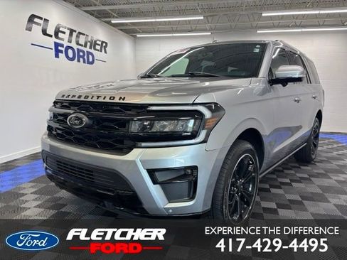 Used 2024 Ford Expedition Limited AWD/4WD image 1