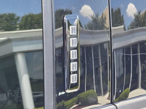 Used 2022 Ford F250 Lariat w/ Lariat Ultimate Package AWD/4WD image 33