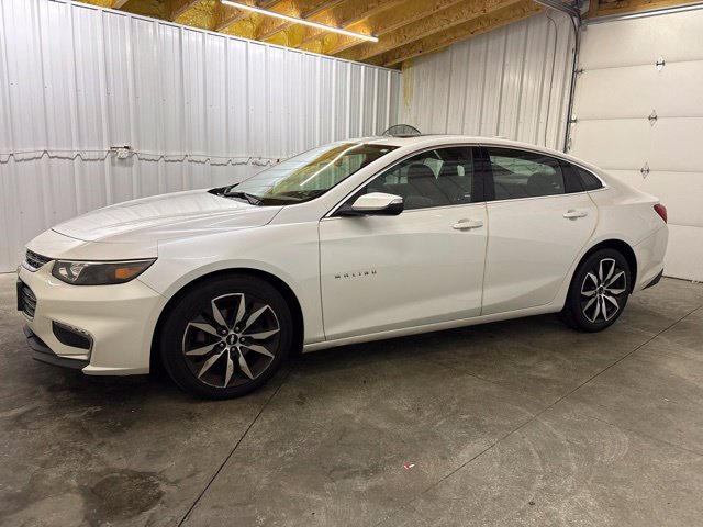 Used 2018 Chevrolet Malibu LT w/ Leather Package FWD image 4