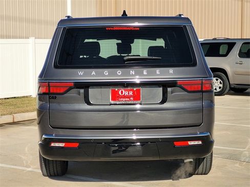 Used 2024 Jeep Wagoneer L 4WD w/ Premium Group I image 5