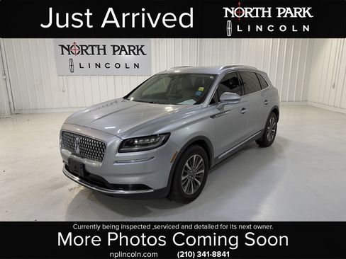 Used 2022 Lincoln Nautilus FWD w/ Premium Package image 1