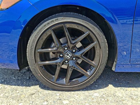 Used 2023 Honda Civic Sport image 7