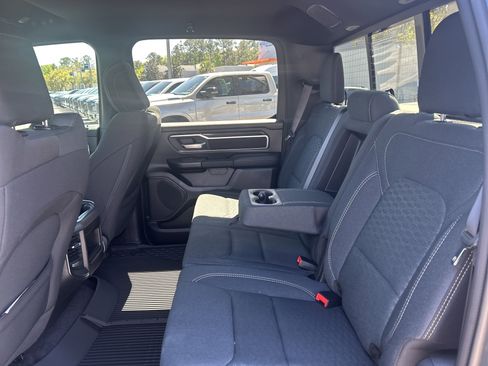 New 2026 RAM 1500 4x4 Crew Cab image 32