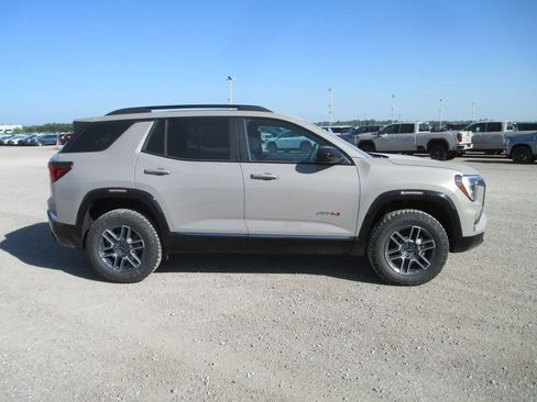 New 2026 GMC Terrain AT4 AWD/4WD image 3