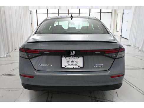 Used 2024 Honda Accord Sport image 6